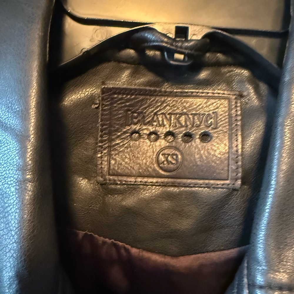 BlankNYC Good Pre-Loved Condition Sz XS Star-Patterned Faux Leather Jacket (733) - Picture 3 of 13